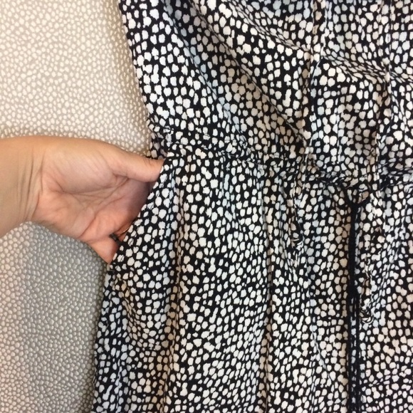 M Old Navy Romper Swim Cover Up - Picture 4 of 8